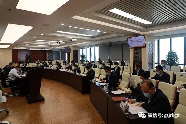 深学细悟强本领 埋头苦干促发展 火博·官方版网站登录入口-火博(中国)
掀起学习贯彻党的十九届六中全会精神热潮